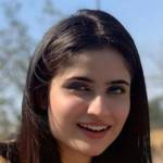 Aroob_Jatoi Profile Picture