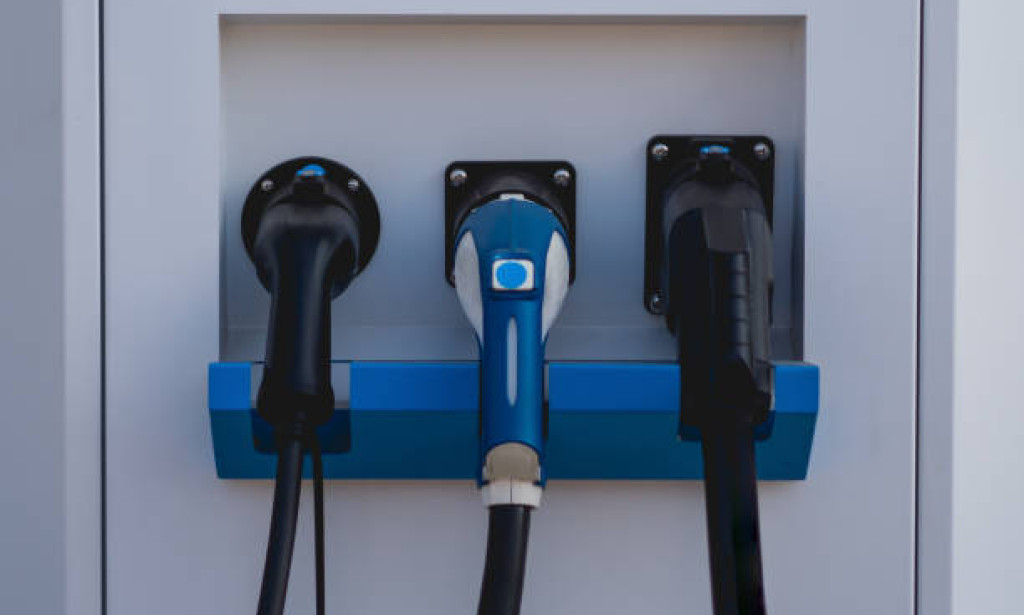 What Role of EV Charging Contractors in Singapore’s Growing Electric Vehicle Market